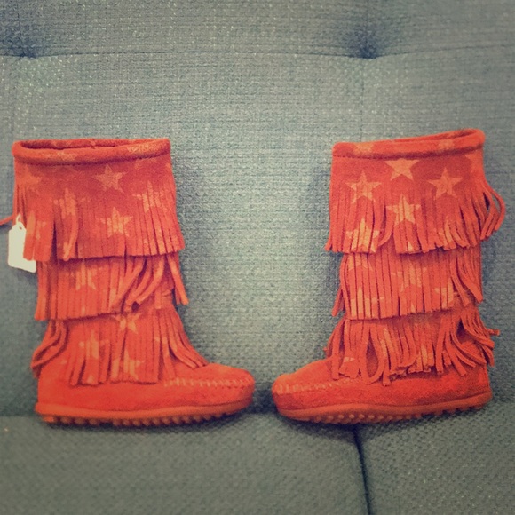 Minnetonka Other - NWT! Minnetonka Toddler Brown Suede Hipster Boots